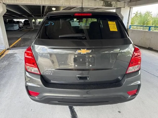 2020 Chevrolet Trax LS photo 19