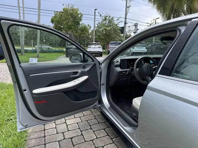 2024 Hyundai Sonata SEL photo 22