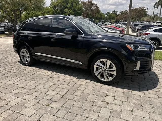 2021 Audi Q7 Premium Plus photo 15