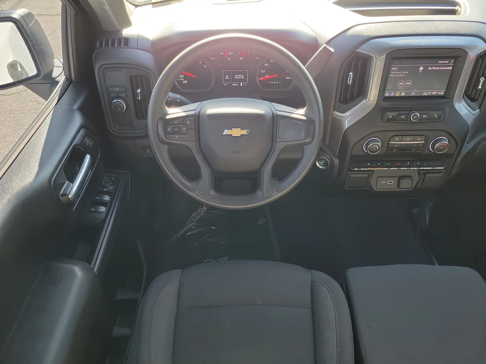 2023 Chevrolet Silverado 1500 Custom photo 15
