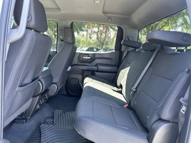 2025 Chevrolet Silverado 1500 Custom photo 27