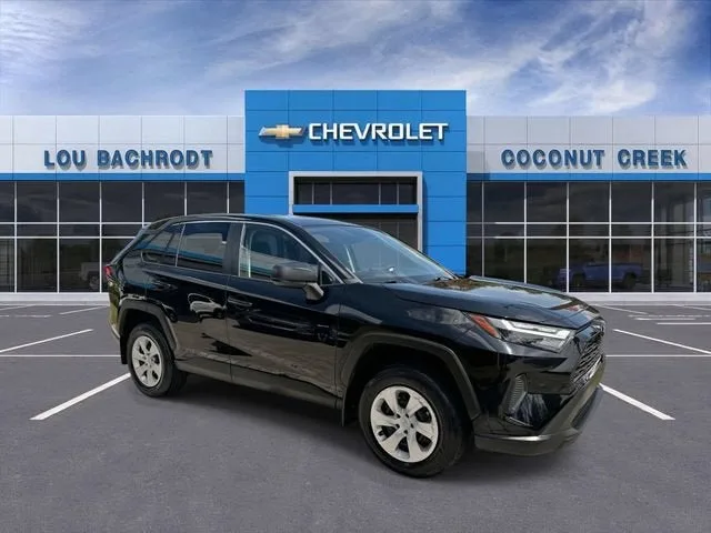 2024 Toyota RAV4 LE photo 2