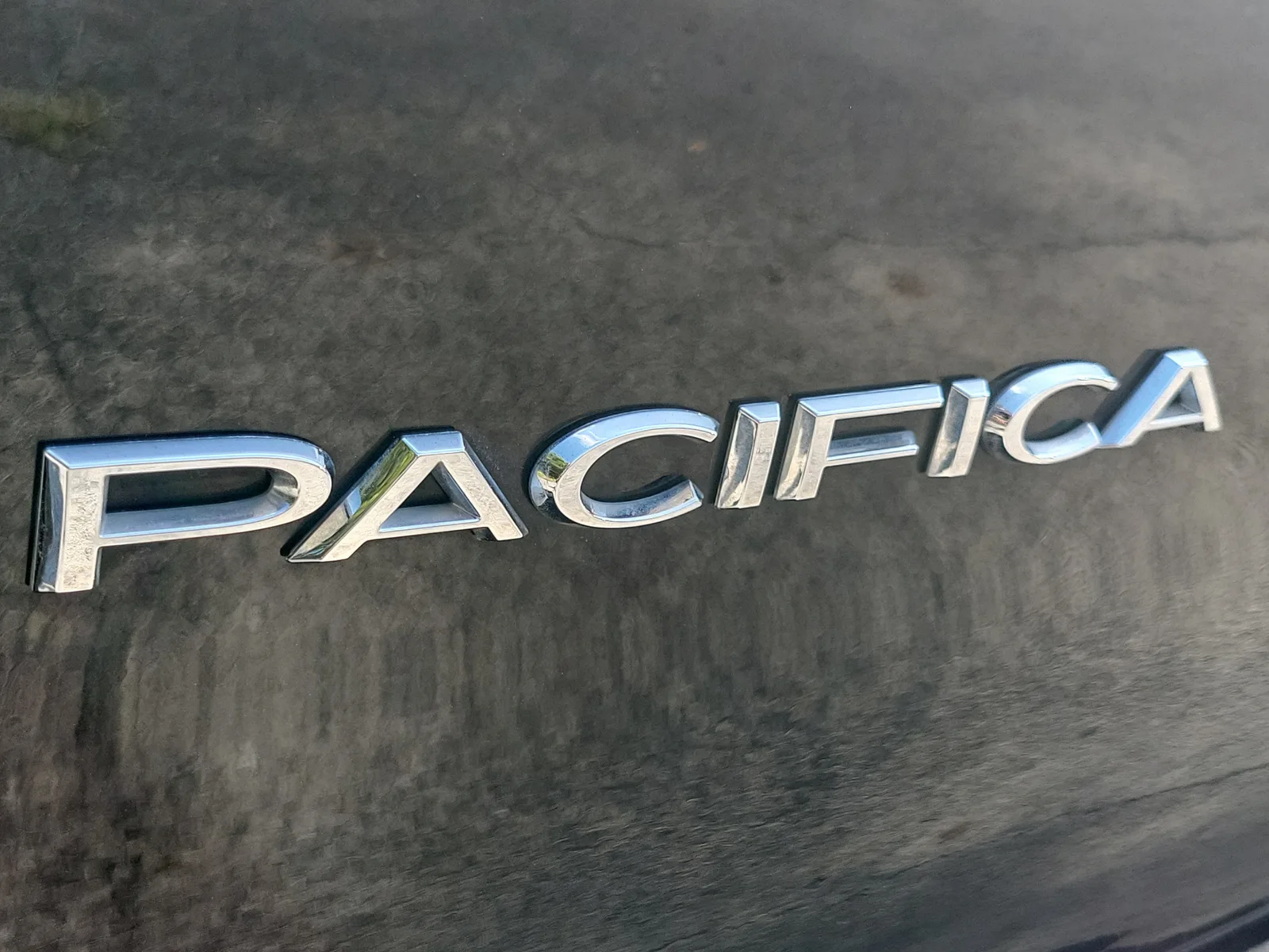 2024 Chrysler Pacifica Hybrid Select photo 11