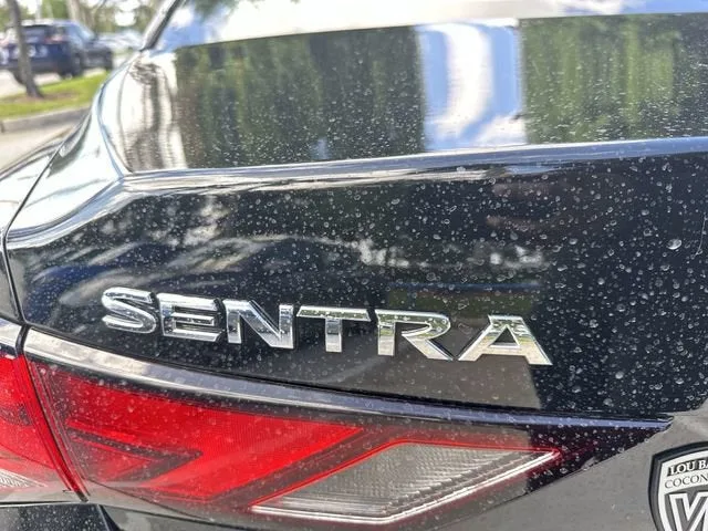 2024 Nissan Sentra S photo 12