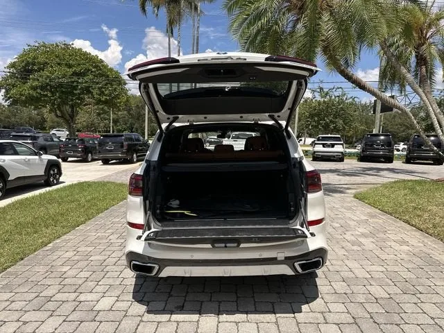 2022 BMW X5 xDrive45e photo 28