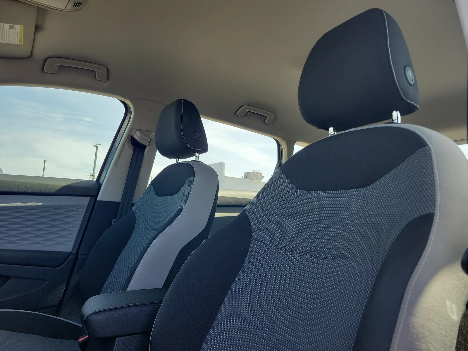 2023 Volkswagen Taos S photo 21