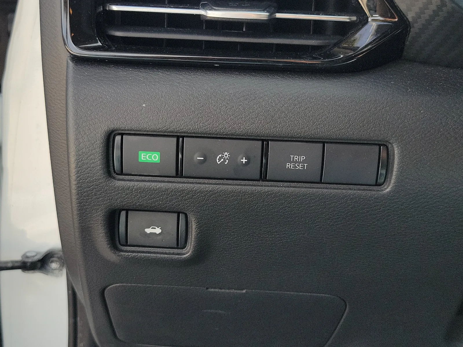 2021 Nissan Sentra SR photo 21