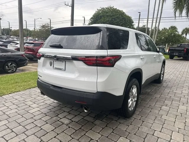 2023 Chevrolet Traverse LS photo 36