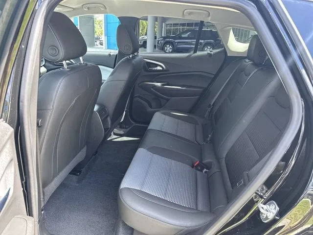 2024 Chevrolet Trax LT photo 27