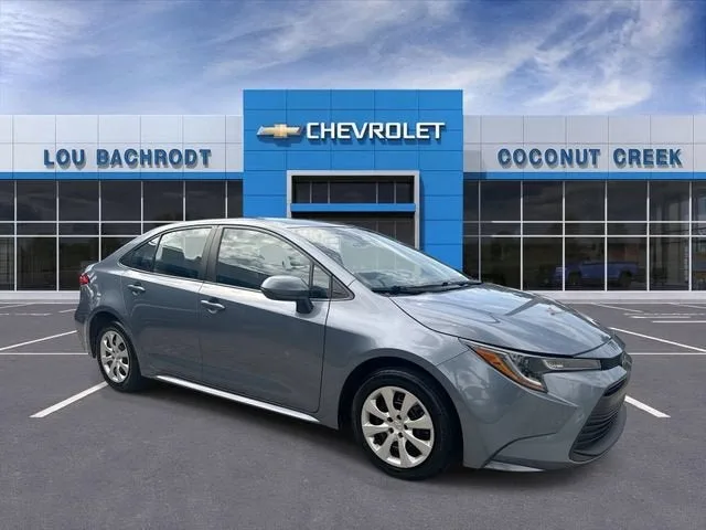 2024 Toyota Corolla LE photo 2
