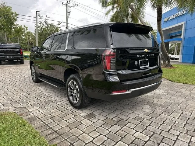2026 Chevrolet Suburban LS photo 33