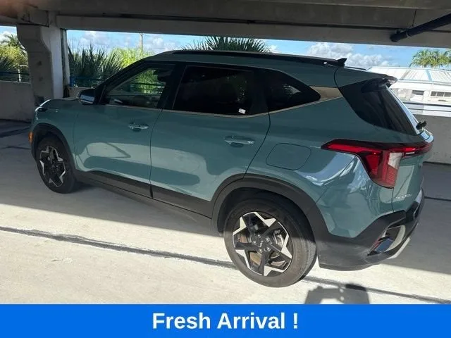 2024 Kia Seltos EX photo 17
