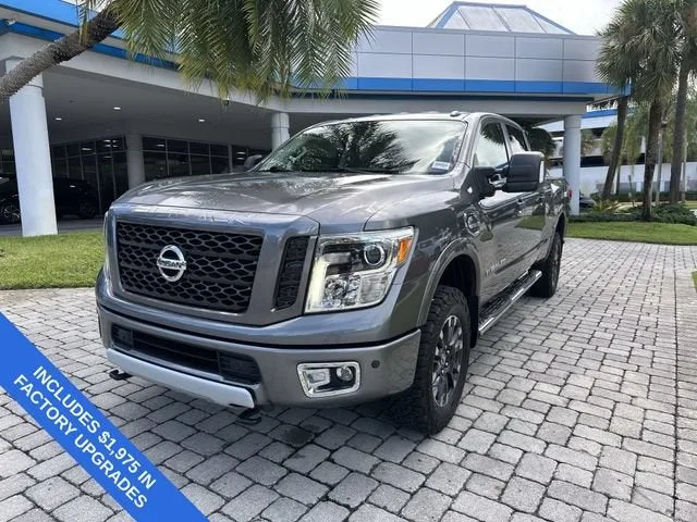 2019 Nissan Titan XD PRO-4X photo 20