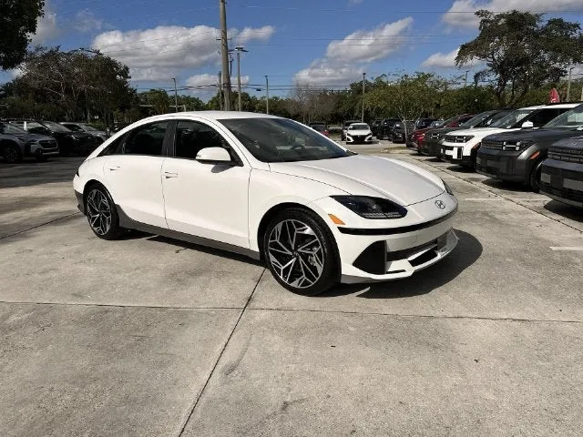2023 Hyundai IONIQ 6 SEL photo 16