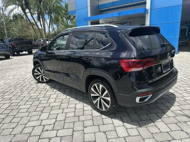 2024 Volkswagen Taos SE photo 36