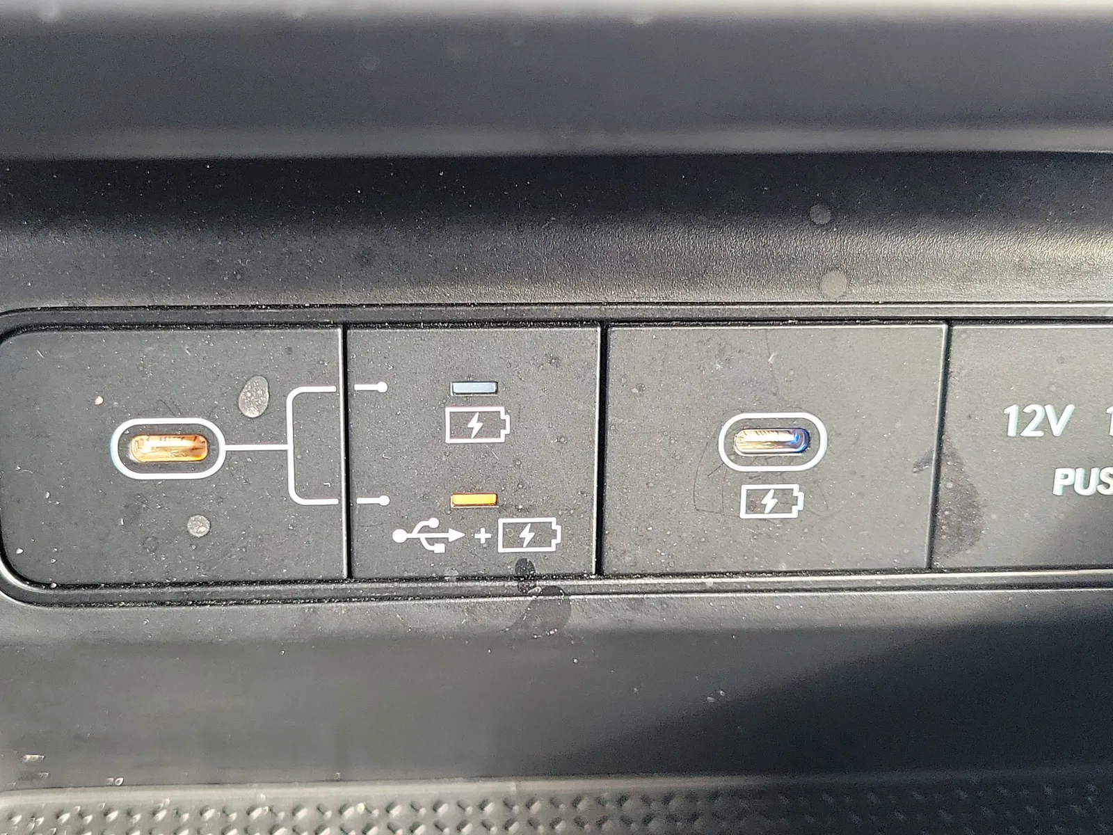2025 Hyundai Tucson SE photo 30