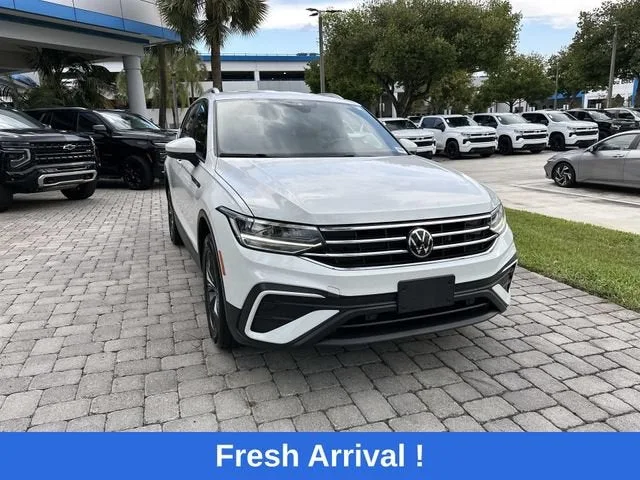 2022 Volkswagen Tiguan SE photo 4