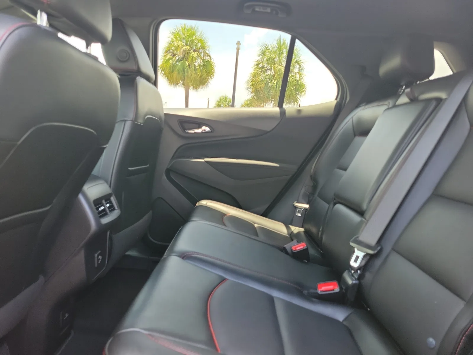 2024 Chevrolet Equinox RS photo 16