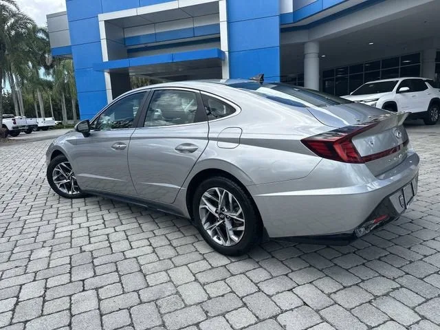 2020 Hyundai Sonata SEL photo 15