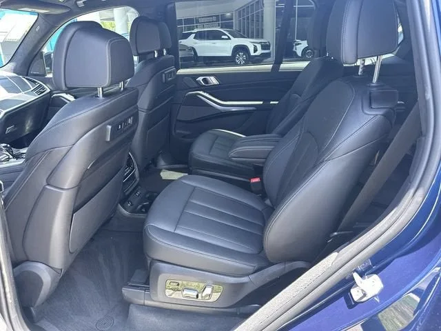 2021 BMW X7 xDrive40i photo 27