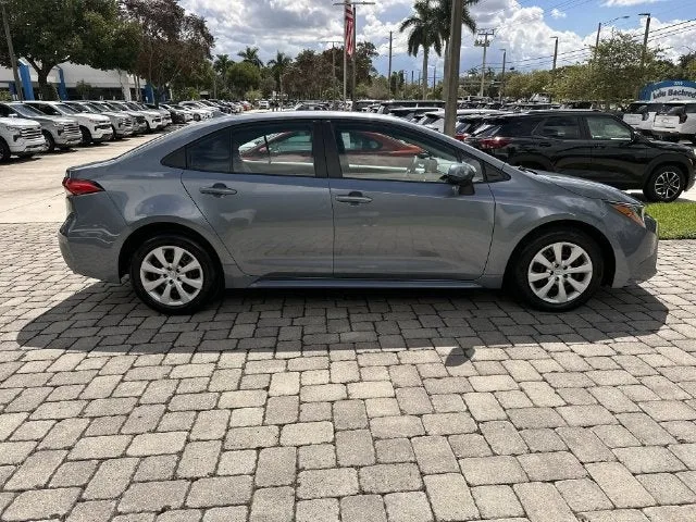 2024 Toyota Corolla LE photo 14