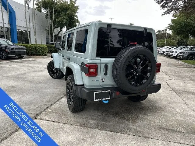 2024 Jeep Wrangler 4xe Sahara photo 12