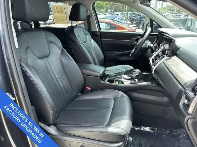 2023 Kia Sorento EX photo 29
