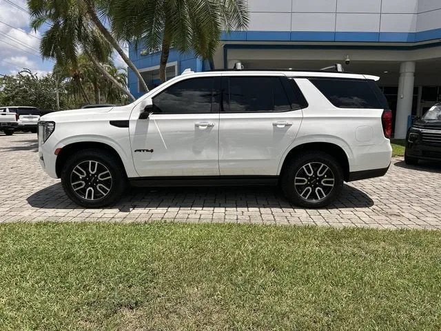 2023 GMC Yukon AT4 photo 31