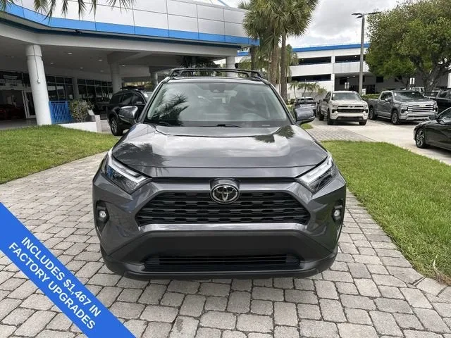 2024 Toyota RAV4 XLE Premium photo 18