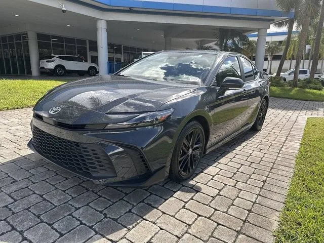 2025 Toyota Camry LE photo 20