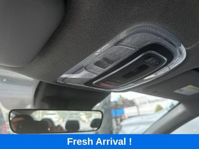 2025 Hyundai Elantra SEL Convenience photo 10