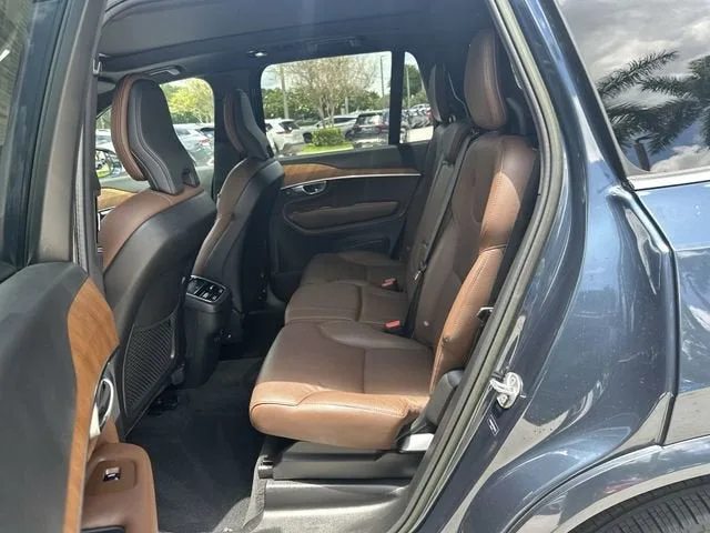 2023 Volvo XC90 Plus photo 27