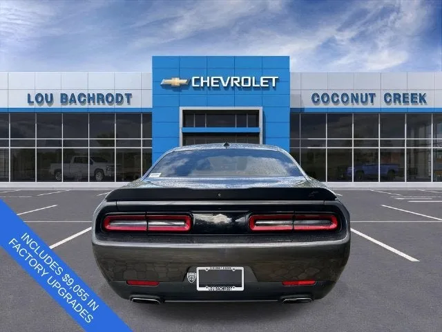 2022 Dodge Challenger GT photo 7