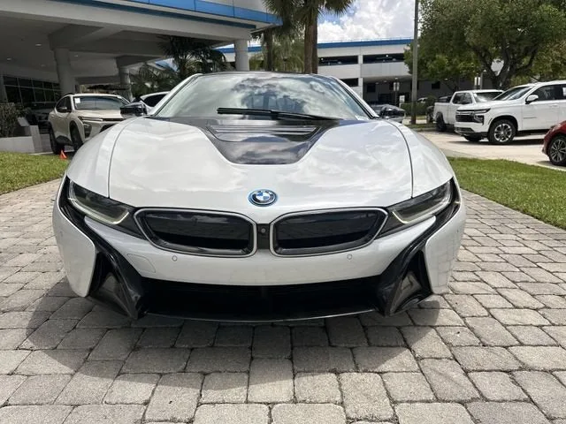 2019 BMW i8 2DR CPE photo 19