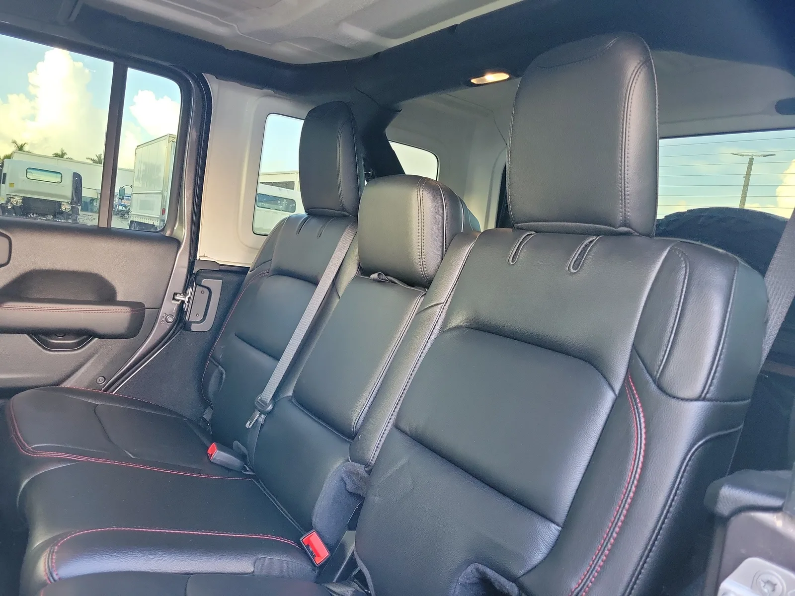 2021 Jeep Wrangler Unlimited Rubicon photo 13