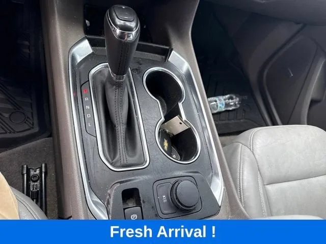 2019 Chevrolet Traverse LT Leather photo 8