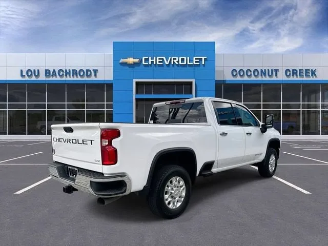 2024 Chevrolet Silverado 3500 HD LTZ photo 8