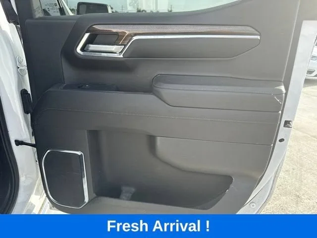2024 Chevrolet Silverado 1500 LT photo 12