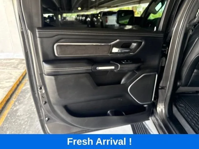 2023 RAM 1500 Laramie photo 11