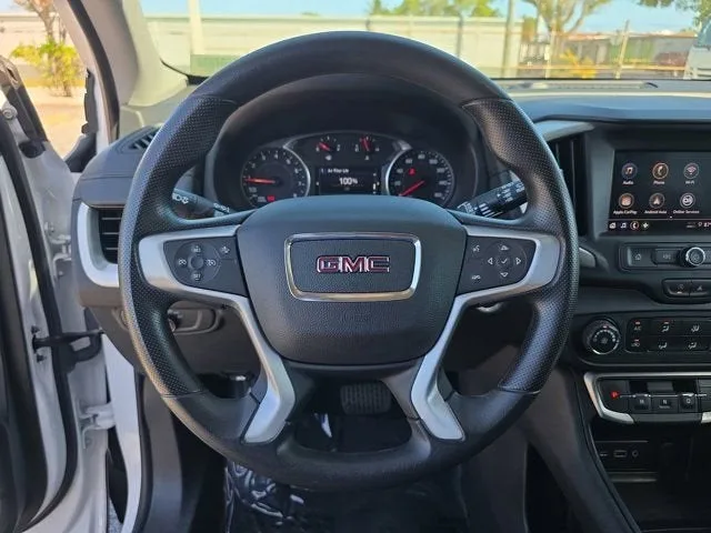 2024 GMC Terrain SLE photo 25