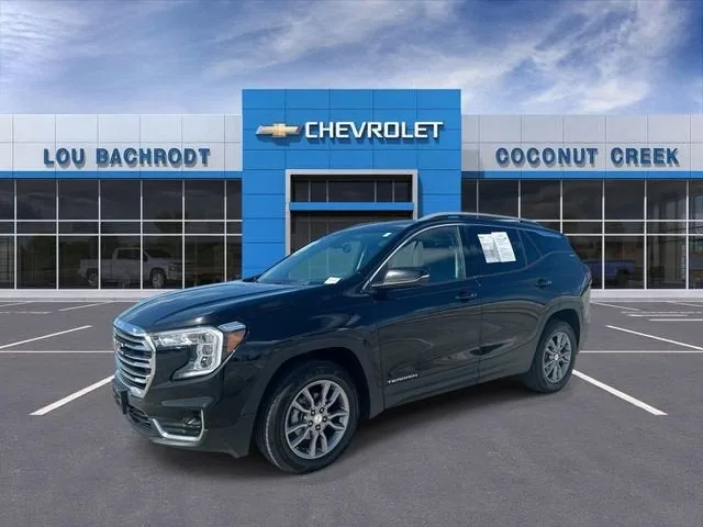 2024 GMC Terrain SLT photo 4