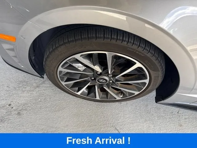 2023 Hyundai Sonata Limited photo 22