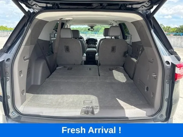 2019 Chevrolet Traverse LT Leather photo 4