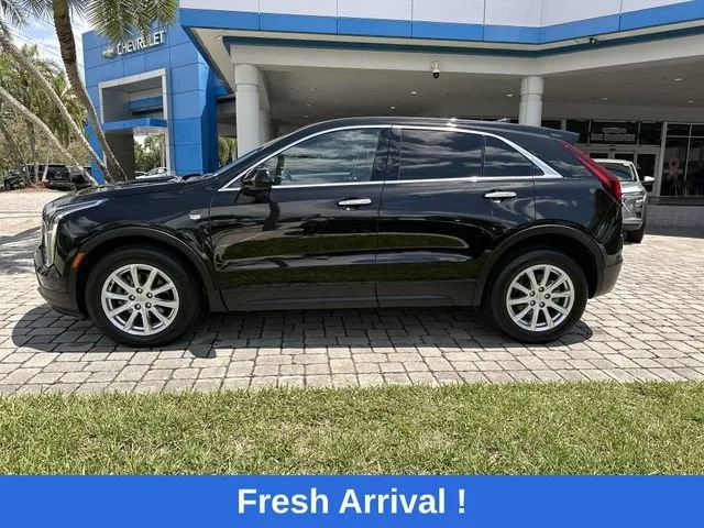 2023 Cadillac XT4 Luxury photo 32