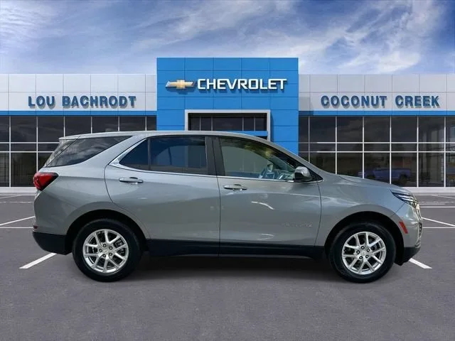 2024 Chevrolet Equinox LT photo 9
