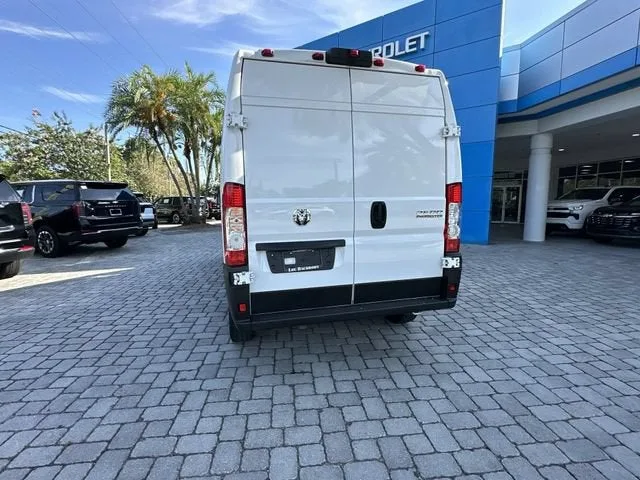 2025 RAM ProMaster Cargo Van Tradesman photo 34