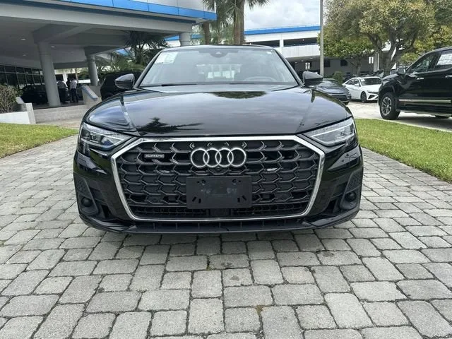 2023 Audi A8 4DR L QTRO 55 TFS photo 20