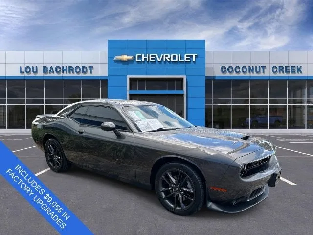 2022 Dodge Challenger GT photo 2