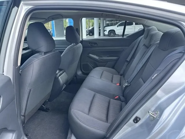2025 Nissan Altima S photo 27