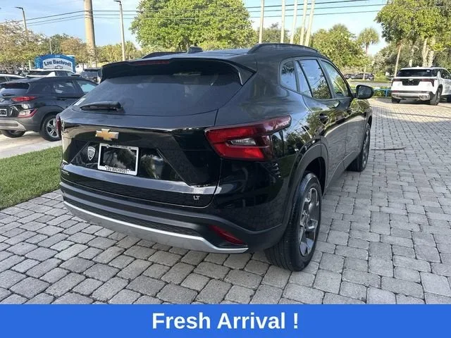 2024 Chevrolet Trax LT photo 35